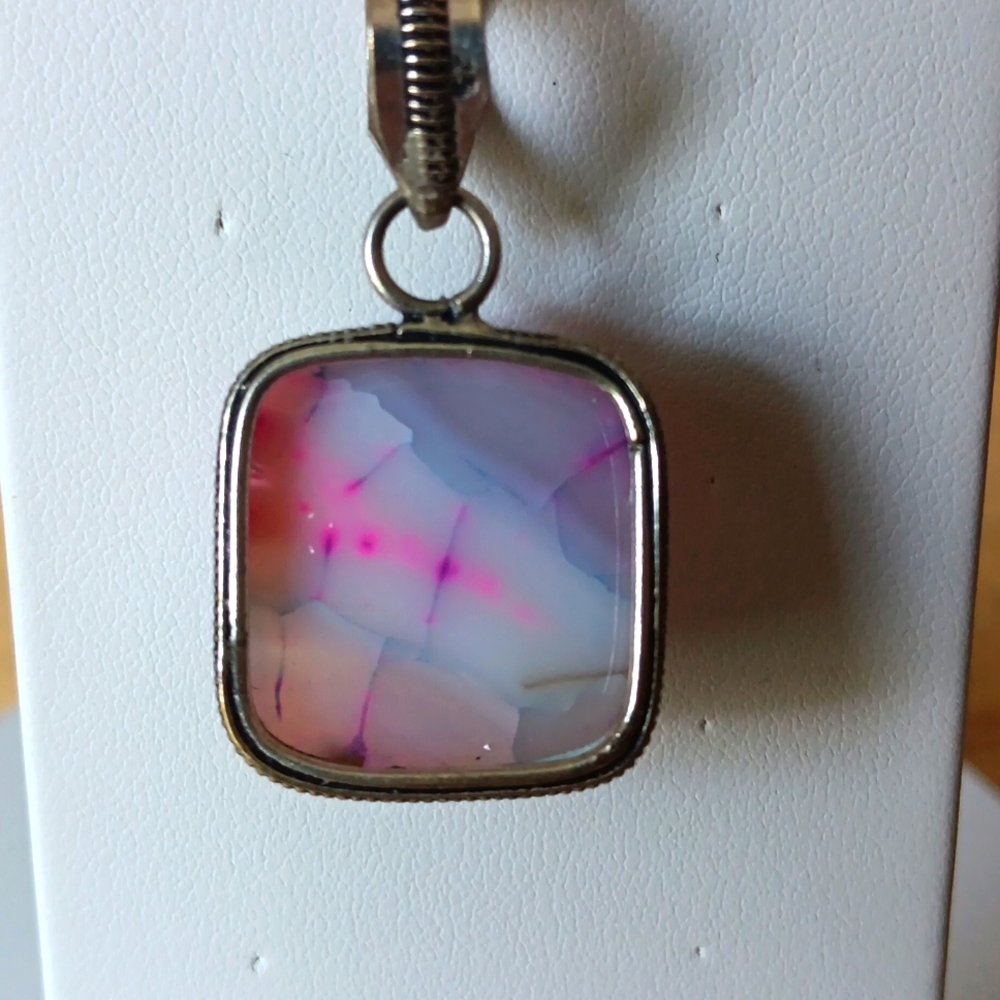 Agate Pendant Necklace NWOT - Picture 3 of 7